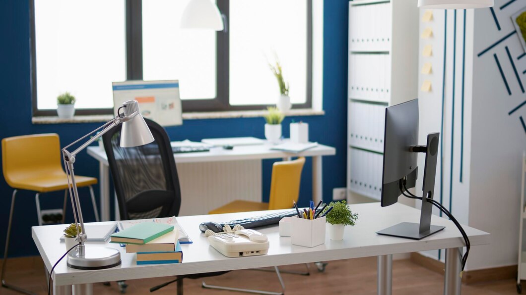 Biurko do nowoczesnego biura – doradzamy, jak wybrać