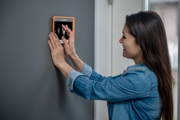 Jakie innowacyjne technologie alarmowe mogą zwiększyć bezpieczeństwo Twojego domu i ogrodu?